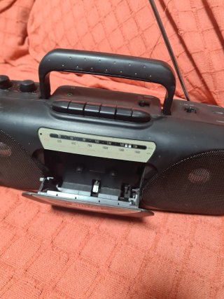 Radio Cassette Philips Negra