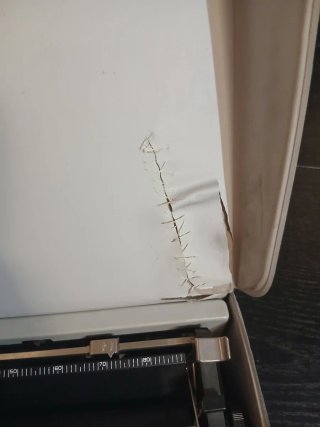 Máquina de escribir Olivetti Dora