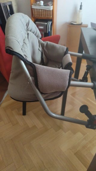 Silla de bebé para mesa