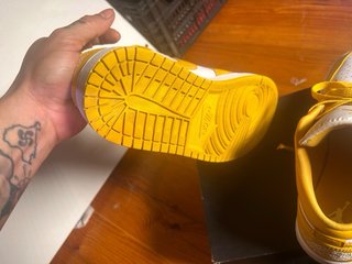 Jordan 1 Retro Low Amarillo Blanco