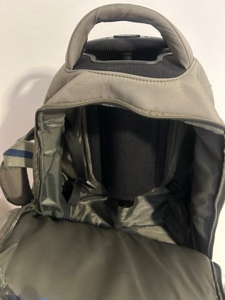 Maleta Ecoalf extensible con ruedas