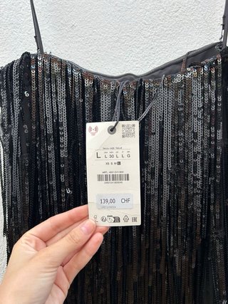 Vestido negro flecos y lentejuelas