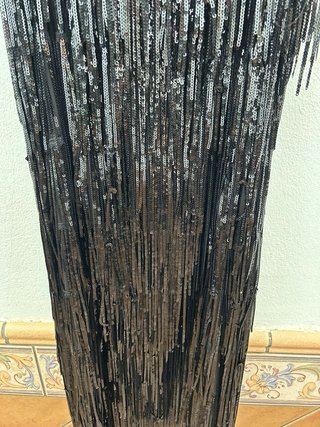 Vestido negro flecos y lentejuelas