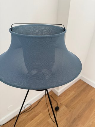 Lámpara de pie negra y azul Ikea
