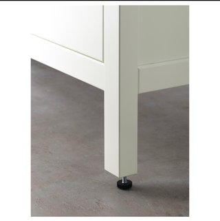 Columna de baño de madera y cristal.