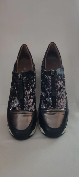 Scarpe sportive