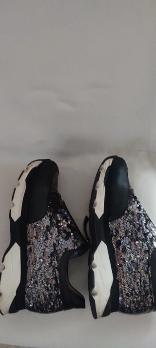 Scarpe sportive
