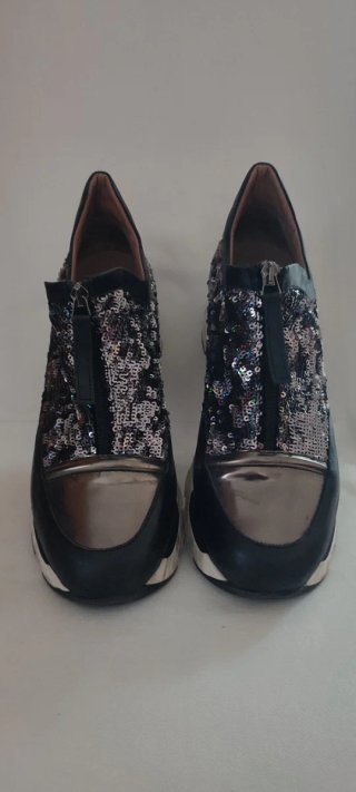 Scarpe sportive