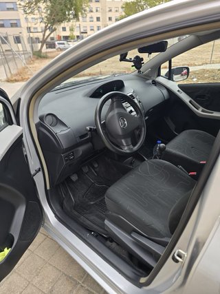 Toyota Yaris 2011