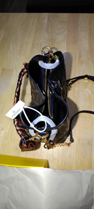 Bolso Fendi Cuero Negro Nuevo