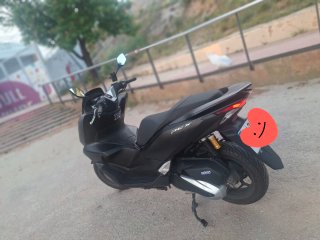 Honda PCX 125 Negra