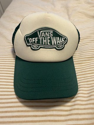 Gorra Vans Trucker Beige y Verde