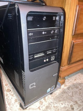 Ordenador de sobremesa Compaq
