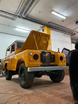 Land Rover Santana