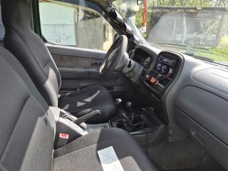 Nissan Navara 2002