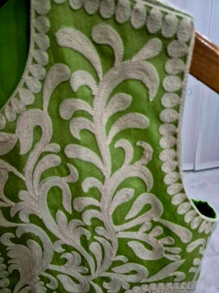 Chaleco bordado verde mujer
