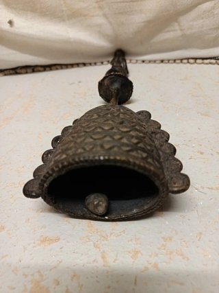 Campana de bronce africana