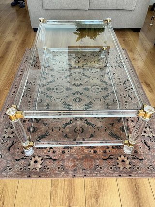 Mesa de centro cristal y metal dorado