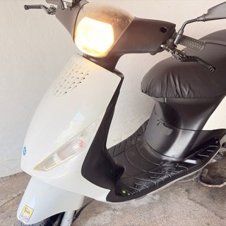 Piaggio Zip Scooter Automática