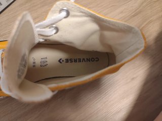 Converse Amarillas Talla 43