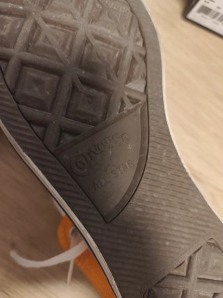 Converse Amarillas Talla 43