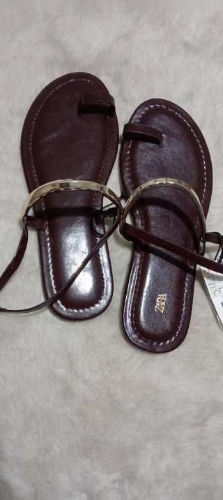 Sandalias Zara Marrón y Dorado Talla 40