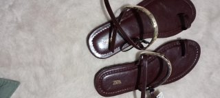Sandalias Zara Marrón y Dorado Talla 40