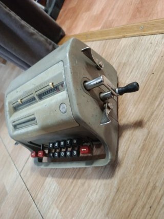 Calculadora antigua Facit