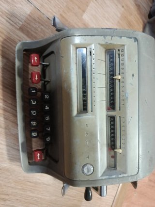 Calculadora antigua Facit
