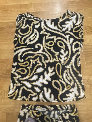 Conjunto falda y blusa estampado