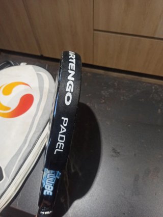 Raqueta de pádel SANE con funda