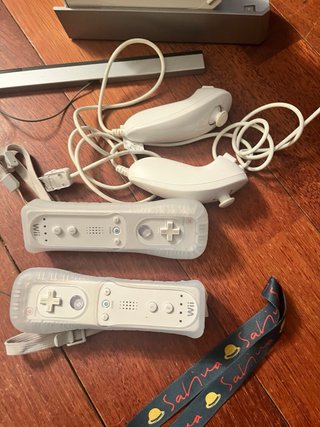 Nintendo Wii + Balance Board + 2 mandos