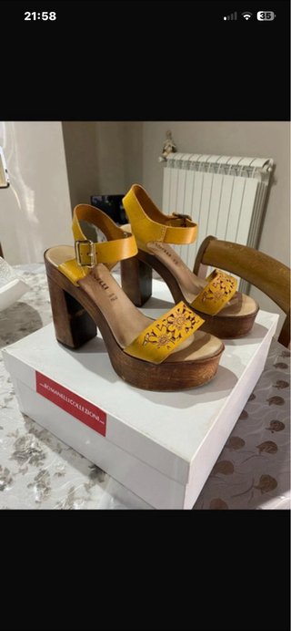 Sandali donna tacco legno giallo