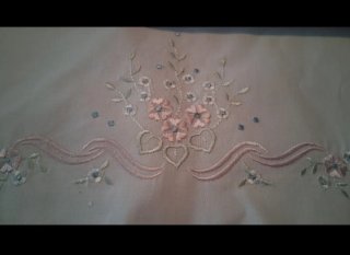 Completo letto matrimoniale ricamato
