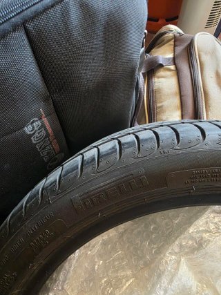 2 Neumáticos pirelli  Talla 225/40R18