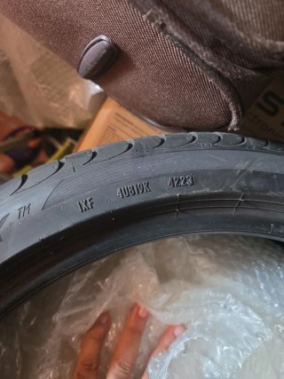 2 Neumáticos pirelli  Talla 225/40R18