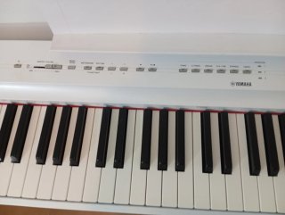 Piano Digital Yamaha Blanco