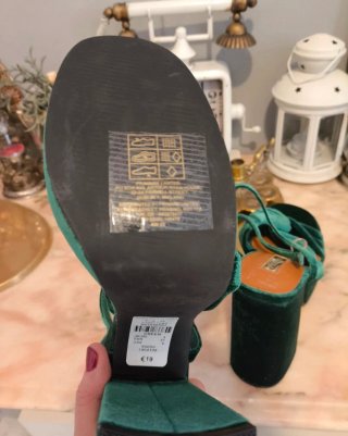 Sandalias de terciopelo verde Primark