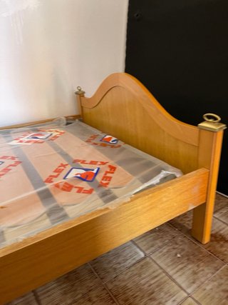 Cama de madera con somier Flex