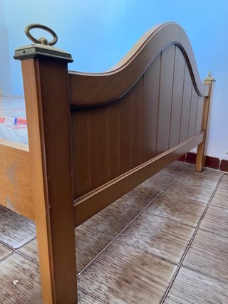 Cama de madera con somier Flex
