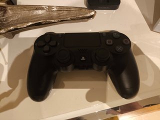 PlayStation 4 Slim Negra