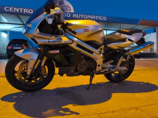 Aprilia SL 1000 Falco 2003