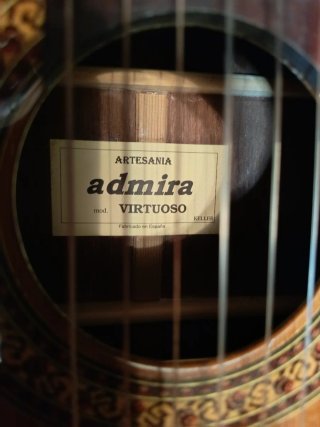 Guitarra Admira Virtuoso + Estuche Rígido