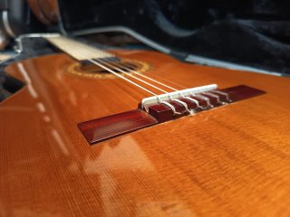 Guitarra Admira Virtuoso + Estuche Rígido