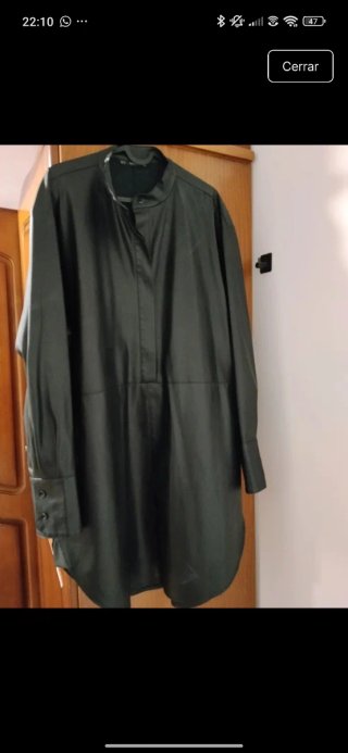 Vestido de cuerina