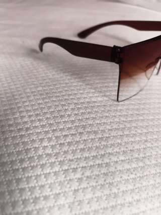 Gafas de sol marrones degradadas