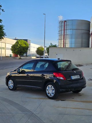 Peugeot 207 1.6 HDI