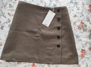 Minifalda cuadros botones
