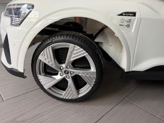 Coche Eléctrico Audi e-tron Sportback Blanco