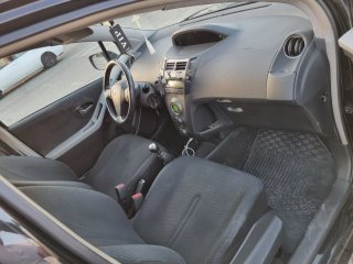Toyota Yaris 2009 90 cv